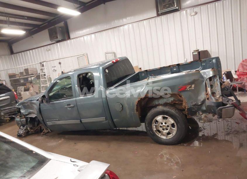 Photo 14 of 2011 Chevrolet Silverado 1500 LT (VIN 1GCRKSE31BZ441182)