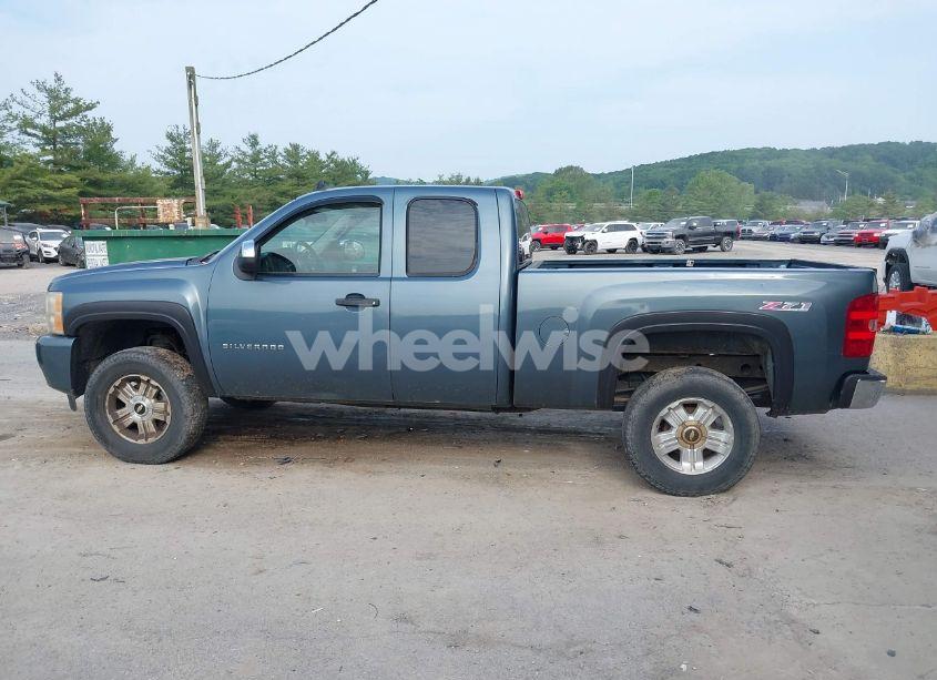 Photo 14 of 2011 Chevrolet Silverado 1500 LT (VIN 1GCRKSE31BZ462923)