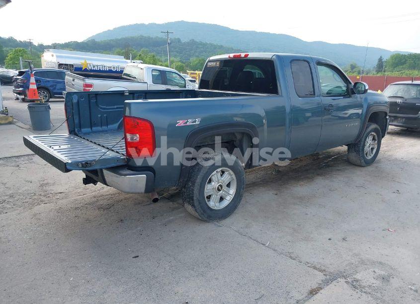 Photo 4 of 2011 Chevrolet Silverado 1500 LT (VIN 1GCRKSE31BZ462923)