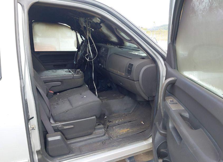 Photo 5 of 2011 Chevrolet Silverado 1500 LT (VIN 1GCRKSE32BZ205088)