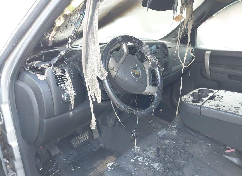 Photo 6 of 2011 Chevrolet Silverado 1500 LT (VIN 1GCRKSE32BZ205088)