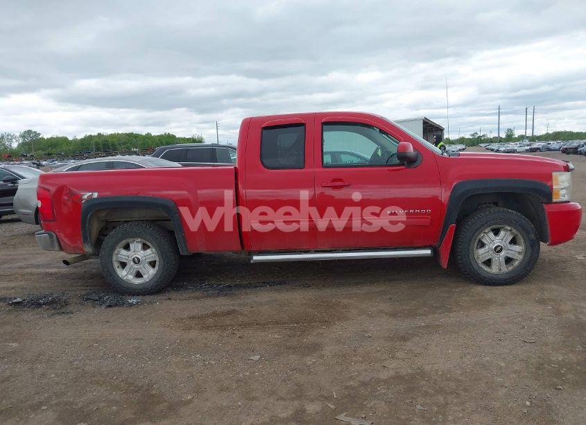 Photo 13 of 2011 Chevrolet Silverado 1500 LT (VIN 1GCRKSE32BZ257269)
