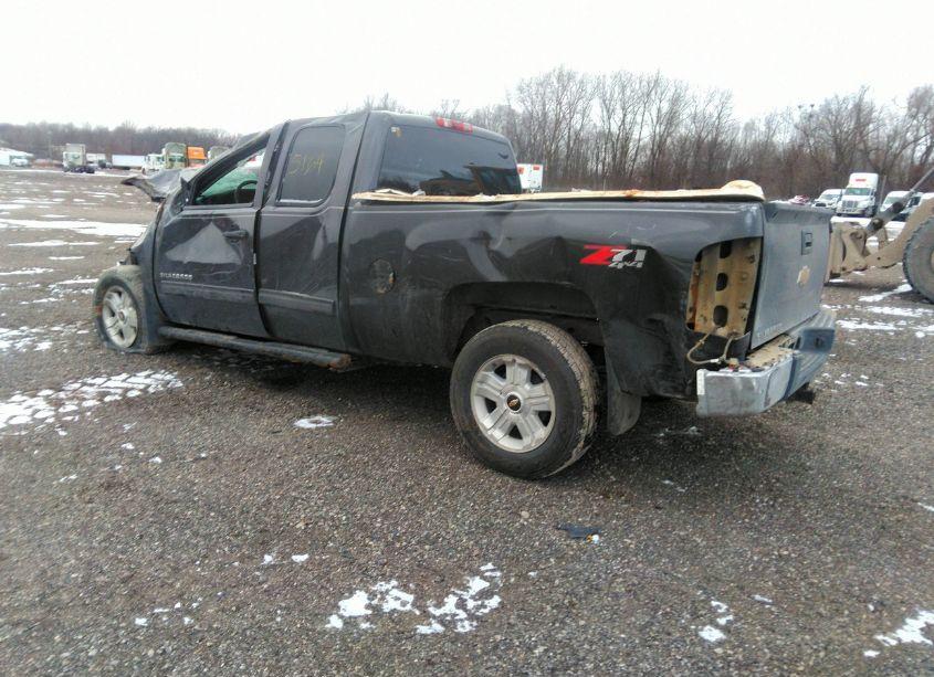 Photo 3 of 2011 Chevrolet Silverado 1500 LT (VIN 1GCRKSE32BZ325618)