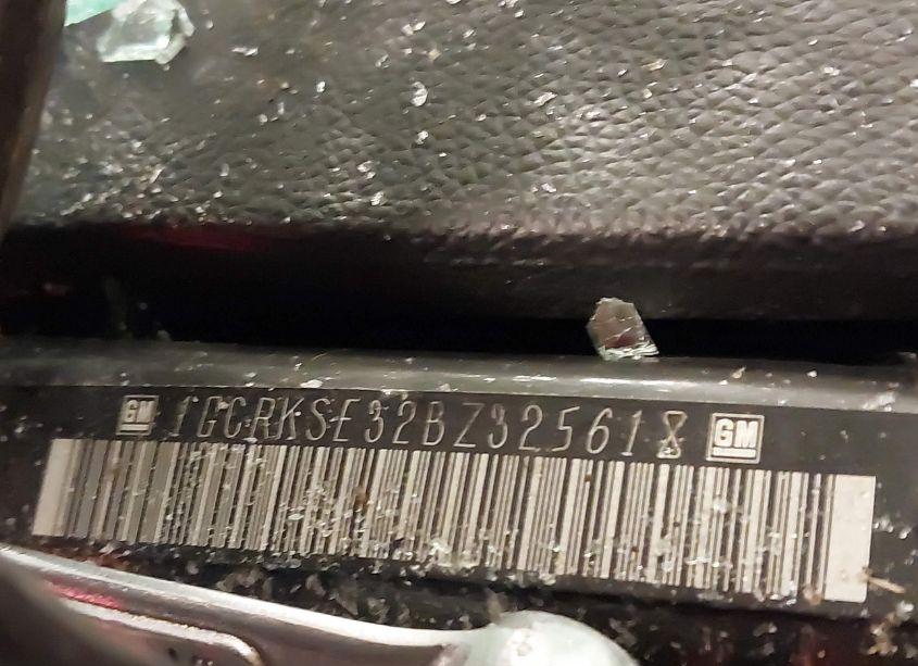 Photo 9 of 2011 Chevrolet Silverado 1500 LT (VIN 1GCRKSE32BZ325618)