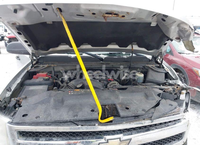 Photo 10 of 2011 Chevrolet Silverado 1500 LT (VIN 1GCRKSE32BZ344038)