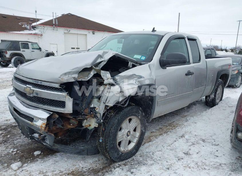Photo 2 of 2011 Chevrolet Silverado 1500 LT (VIN 1GCRKSE32BZ344038)