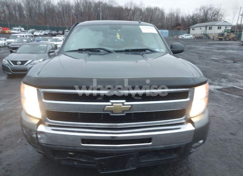 Photo 12 of 2011 Chevrolet Silverado 1500 LT (VIN 1GCRKSE32BZ351913)