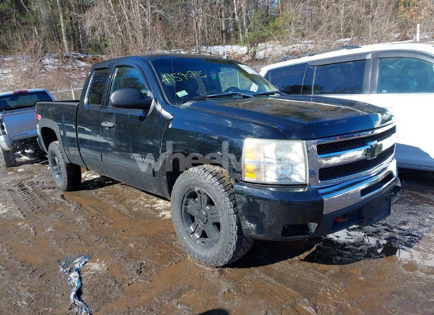 2011 Chevrolet Silverado 1500 LT (VIN 1GCRKSE32BZ457861) main photo