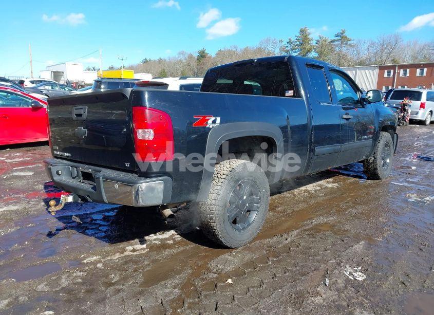 Photo 4 of 2011 Chevrolet Silverado 1500 LT (VIN 1GCRKSE32BZ457861)