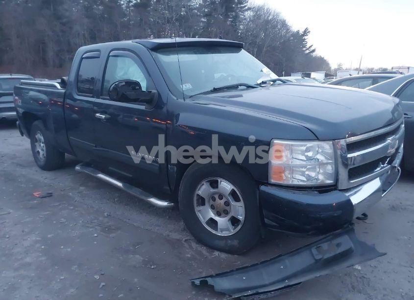 2011 Chevrolet Silverado 1500 LT (VIN 1GCRKSE33BZ288739) main photo
