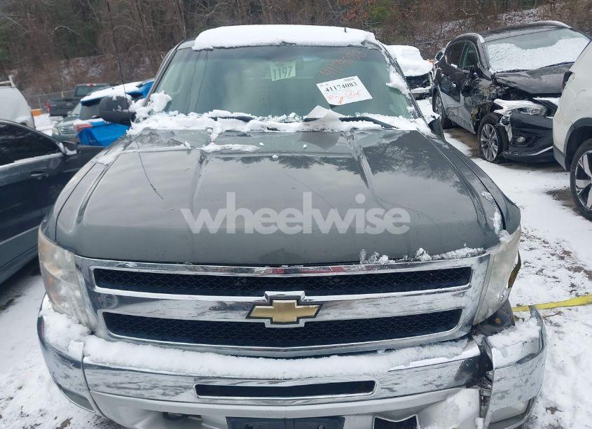 Photo 12 of 2011 Chevrolet Silverado 1500 LT (VIN 1GCRKSE33BZ411519)