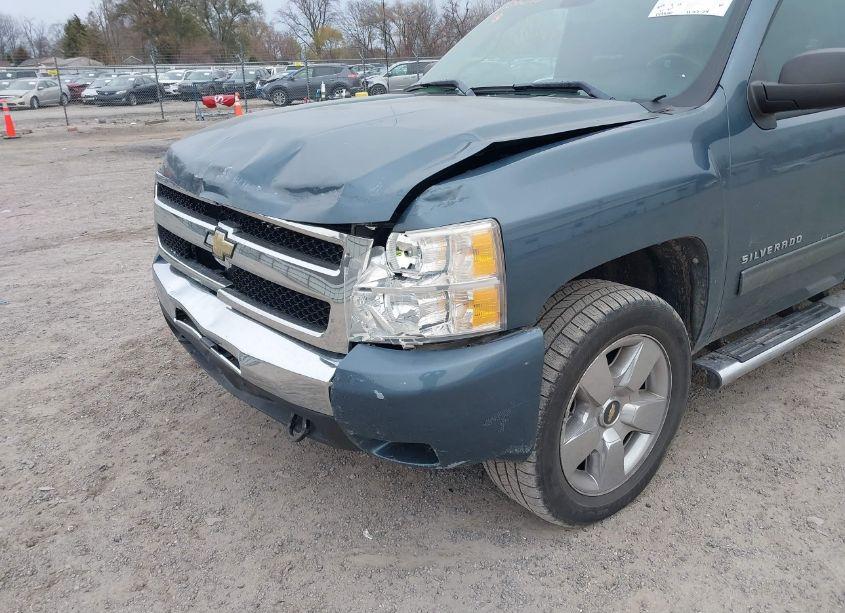 Photo 6 of 2011 Chevrolet Silverado 1500 LT (VIN 1GCRKSE33BZ461983)