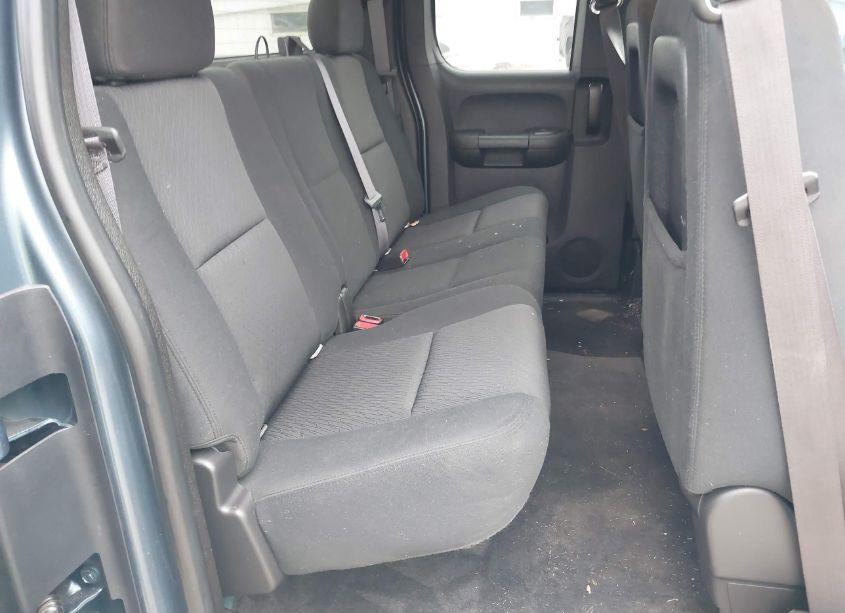 Photo 8 of 2011 Chevrolet Silverado 1500 LT (VIN 1GCRKSE33BZ461983)