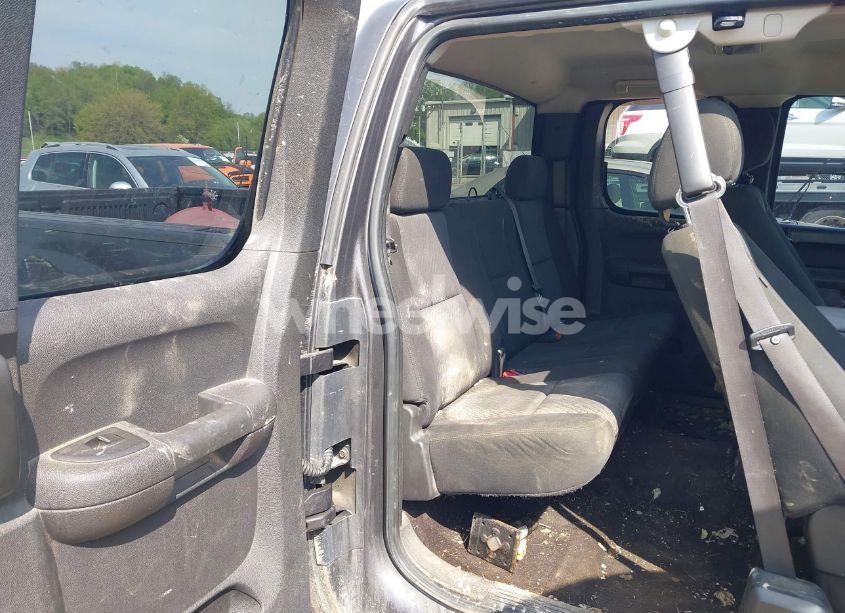 Photo 8 of 2011 Chevrolet Silverado 1500 LT (VIN 1GCRKSE34BZ103517)