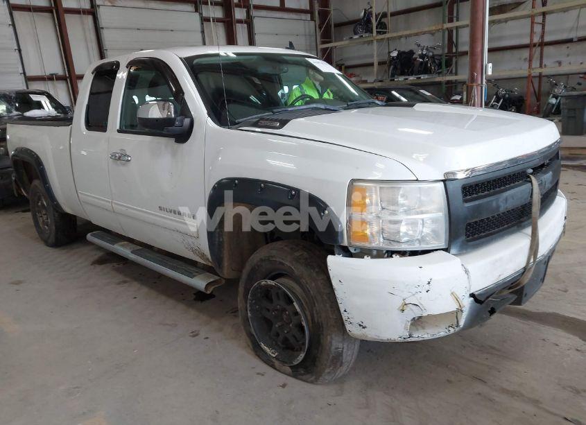 2011 Chevrolet Silverado 1500 LT (VIN 1GCRKSE34BZ289351) main photo