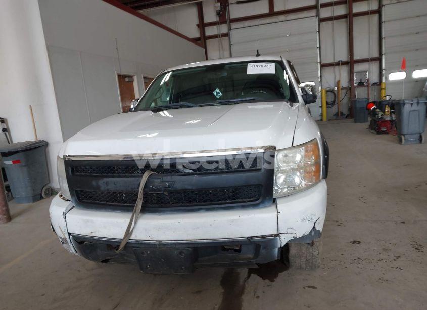 Photo 11 of 2011 Chevrolet Silverado 1500 LT (VIN 1GCRKSE34BZ289351)