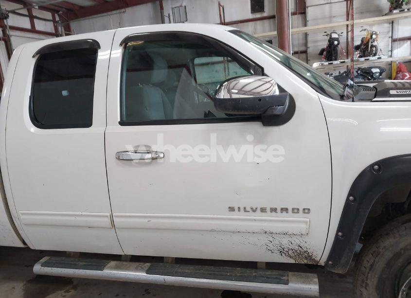 Photo 12 of 2011 Chevrolet Silverado 1500 LT (VIN 1GCRKSE34BZ289351)