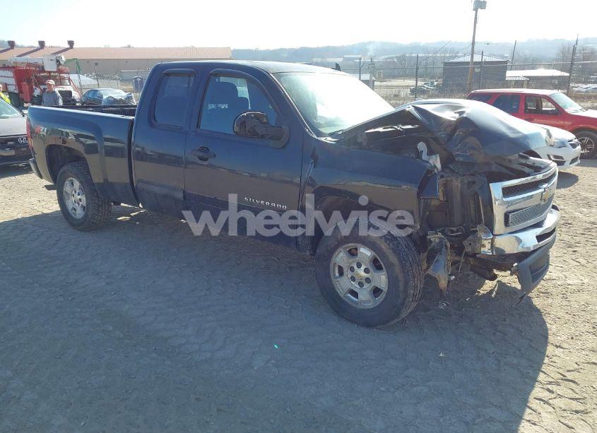 2011 Chevrolet Silverado 1500 LT (VIN 1GCRKSE34BZ334496) main photo