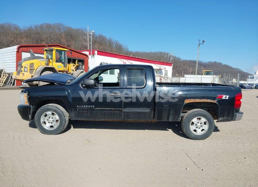 Photo 14 of 2011 Chevrolet Silverado 1500 LT (VIN 1GCRKSE34BZ334496)