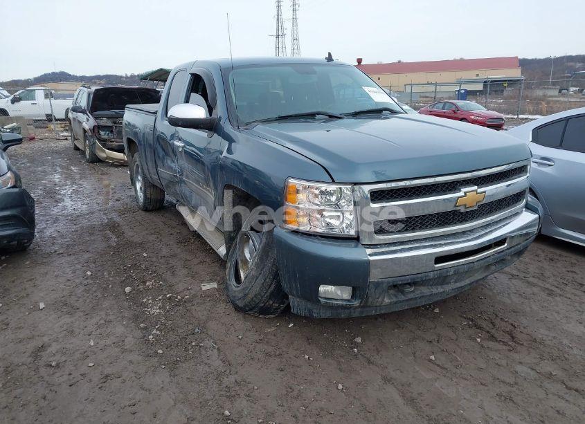 2011 Chevrolet Silverado 1500 LT (VIN 1GCRKSE34BZ369958) main photo