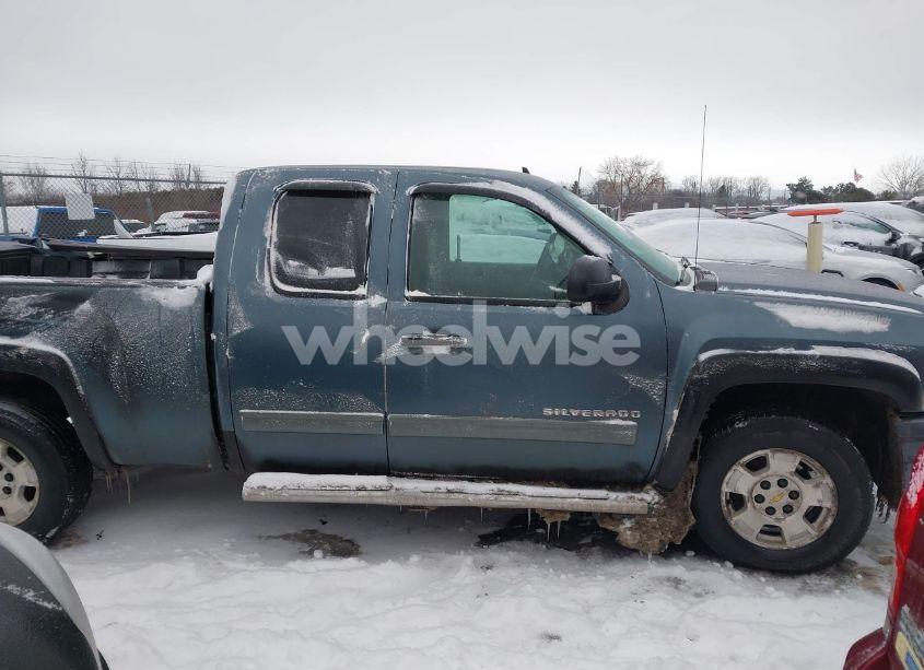 Photo 13 of 2011 Chevrolet Silverado 1500 LT (VIN 1GCRKSE34BZ462320)