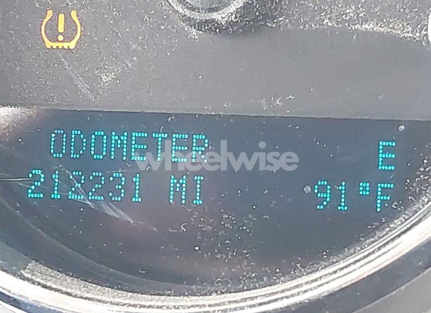 Photo 15 of 2011 Chevrolet Silverado 1500 LT (VIN 1GCRKSE35BZ102974)