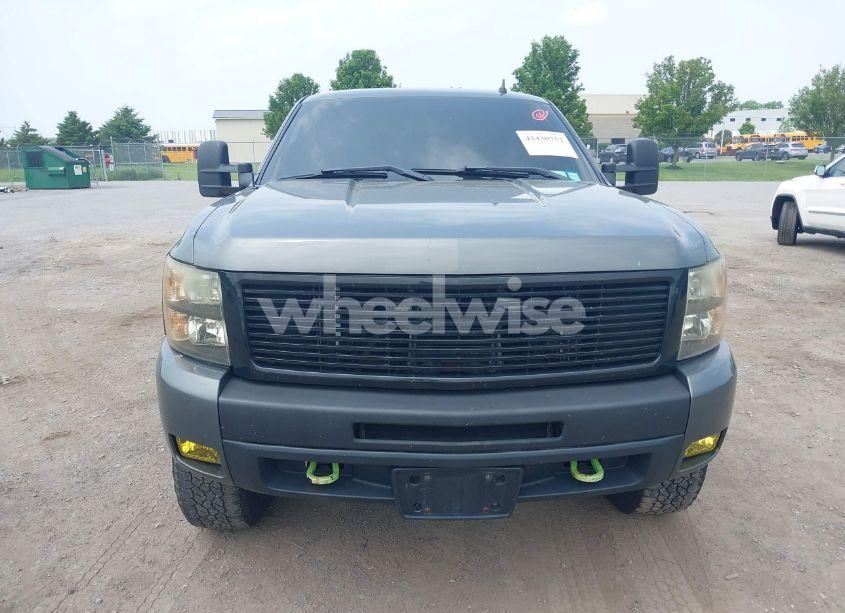 Photo 12 of 2011 Chevrolet Silverado 1500 LT (VIN 1GCRKSE35BZ105695)