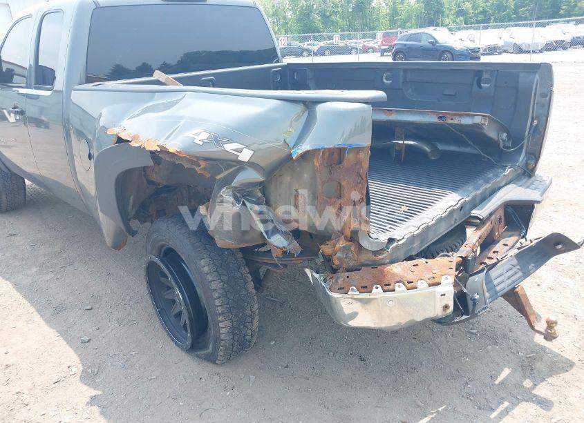 Photo 6 of 2011 Chevrolet Silverado 1500 LT (VIN 1GCRKSE35BZ105695)