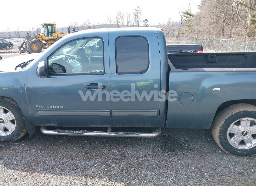 Photo 15 of 2011 Chevrolet Silverado 1500 LT (VIN 1GCRKSE35BZ129530)