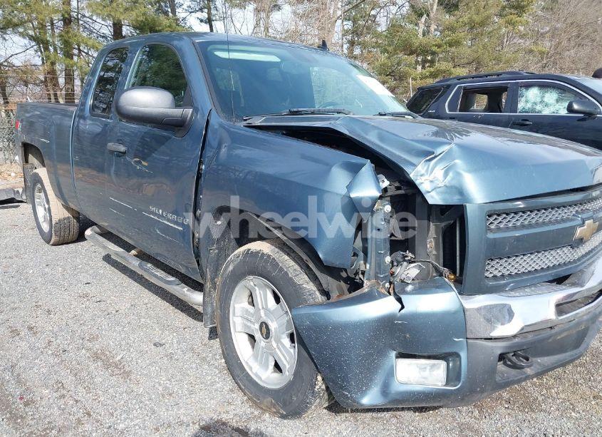 Photo 6 of 2011 Chevrolet Silverado 1500 LT (VIN 1GCRKSE35BZ129530)