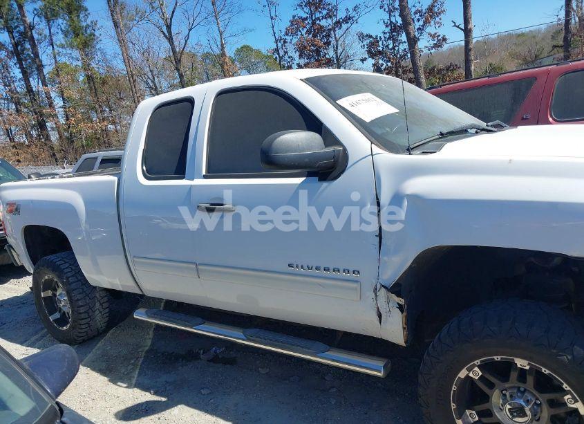 Photo 12 of 2011 Chevrolet Silverado 1500 LT (VIN 1GCRKSE35BZ283221)