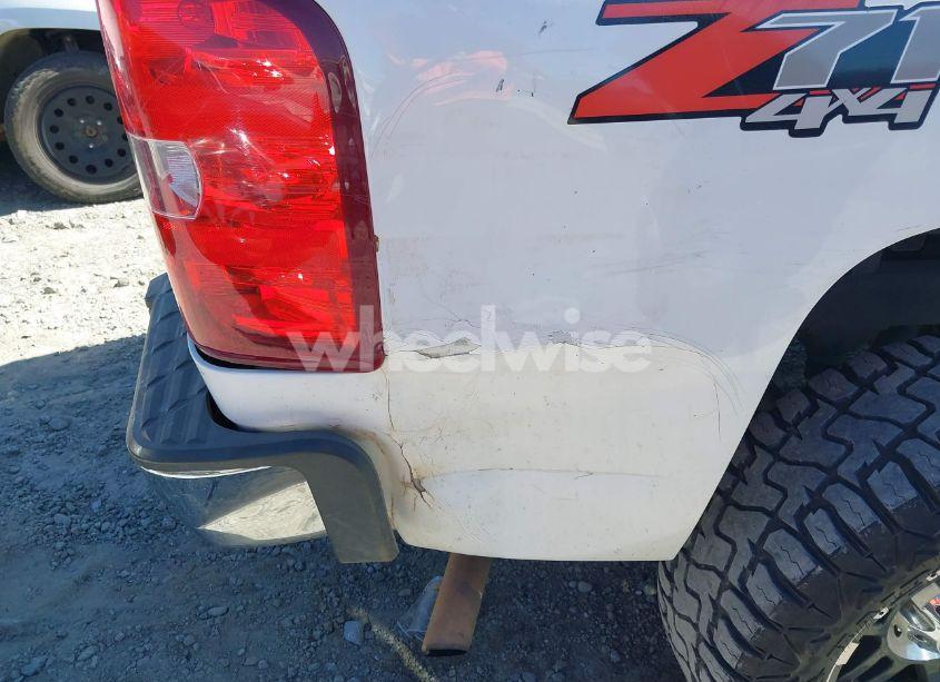 Photo 6 of 2011 Chevrolet Silverado 1500 LT (VIN 1GCRKSE35BZ283221)