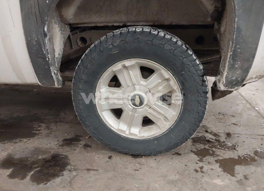 Photo 12 of 2011 Chevrolet Silverado 1500 LT (VIN 1GCRKSE35BZ306853)