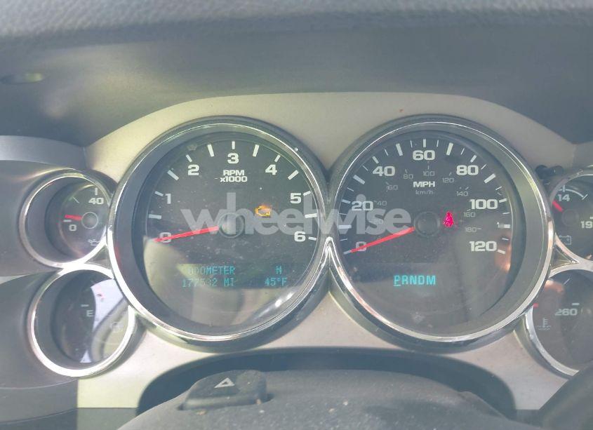 Photo 7 of 2011 Chevrolet Silverado 1500 LT (VIN 1GCRKSE35BZ306853)