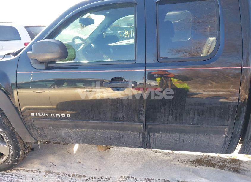 Photo 14 of 2011 Chevrolet Silverado 1500 LT (VIN 1GCRKSE35BZ420349)