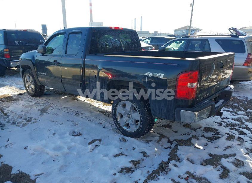 Photo 3 of 2011 Chevrolet Silverado 1500 LT (VIN 1GCRKSE35BZ420349)