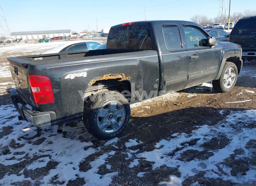 Photo 4 of 2011 Chevrolet Silverado 1500 LT (VIN 1GCRKSE35BZ420349)