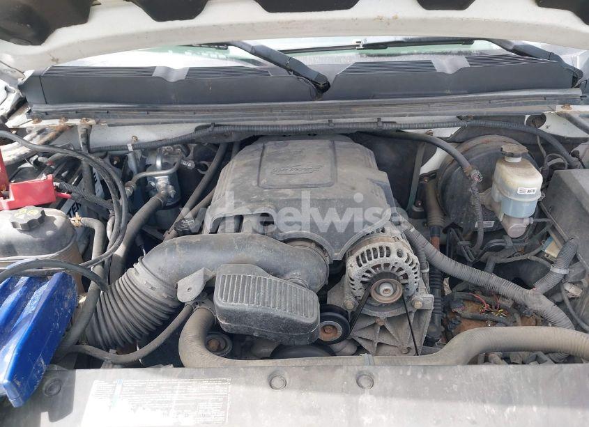 Photo 10 of 2011 Chevrolet Silverado 1500 LT (VIN 1GCRKSE36BZ130444)