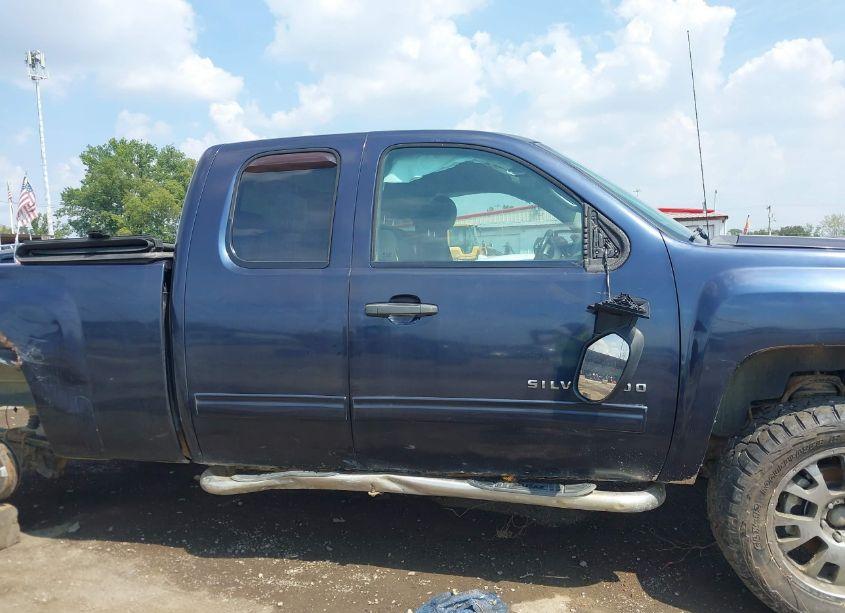 Photo 14 of 2011 Chevrolet Silverado 1500 LT (VIN 1GCRKSE36BZ239132)