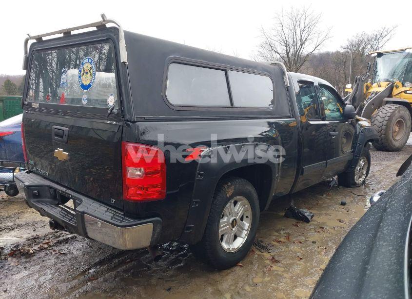 Photo 4 of 2011 Chevrolet Silverado 1500 LT (VIN 1GCRKSE36BZ276987)