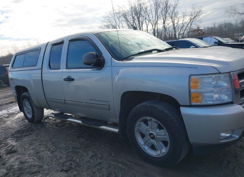Photo 14 of 2011 Chevrolet Silverado 1500 LT (VIN 1GCRKSE36BZ356693)