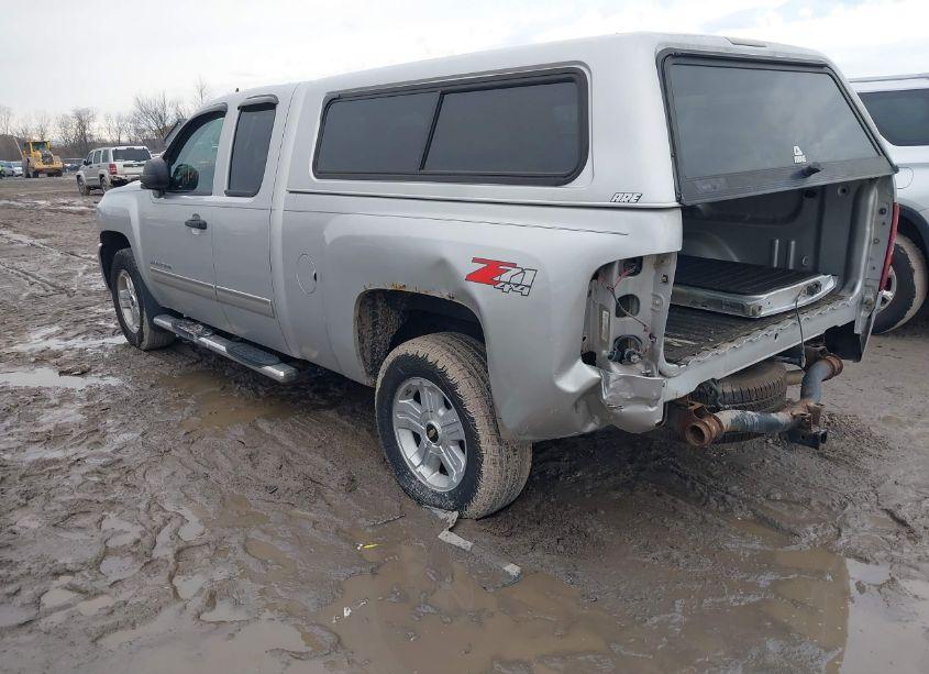 Photo 3 of 2011 Chevrolet Silverado 1500 LT (VIN 1GCRKSE36BZ356693)