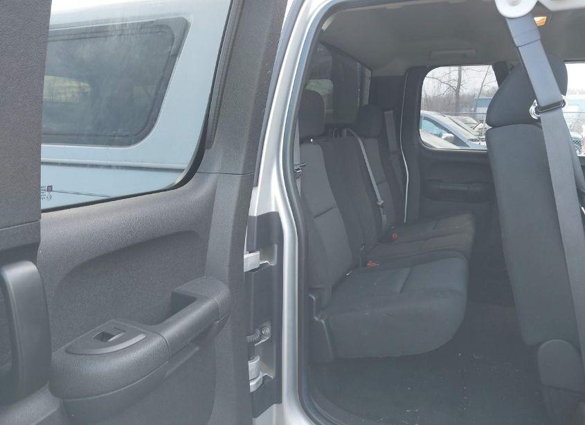 Photo 8 of 2011 Chevrolet Silverado 1500 LT (VIN 1GCRKSE36BZ356693)