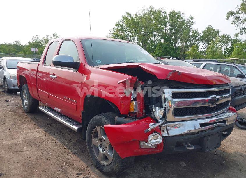 2011 Chevrolet Silverado 1500 LT (VIN 1GCRKSE36BZ358539) main photo