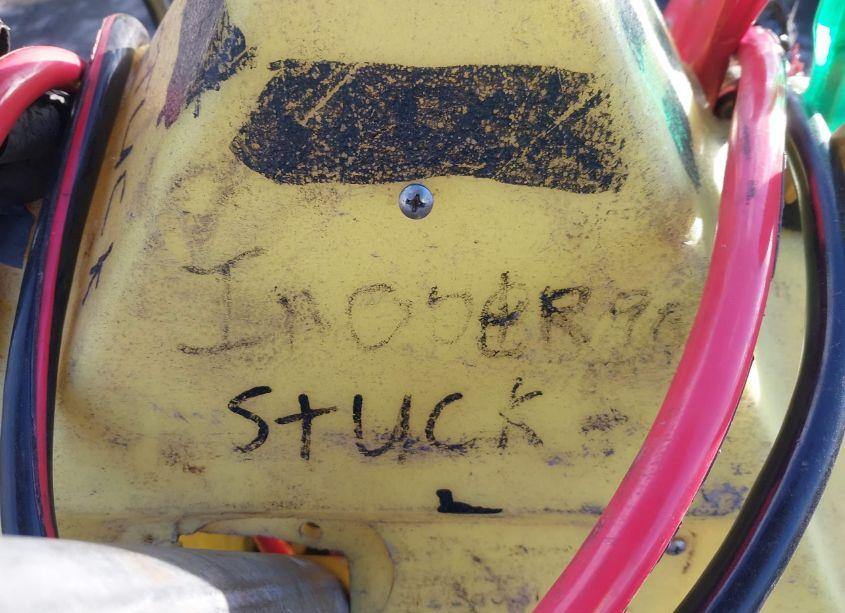 Photo 10 of 2011 Chevrolet Silverado 1500 LT (VIN 1GCRKSE36BZ360372)