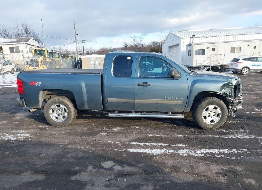 Photo 13 of 2011 Chevrolet Silverado 1500 LT (VIN 1GCRKSE36BZ360372)