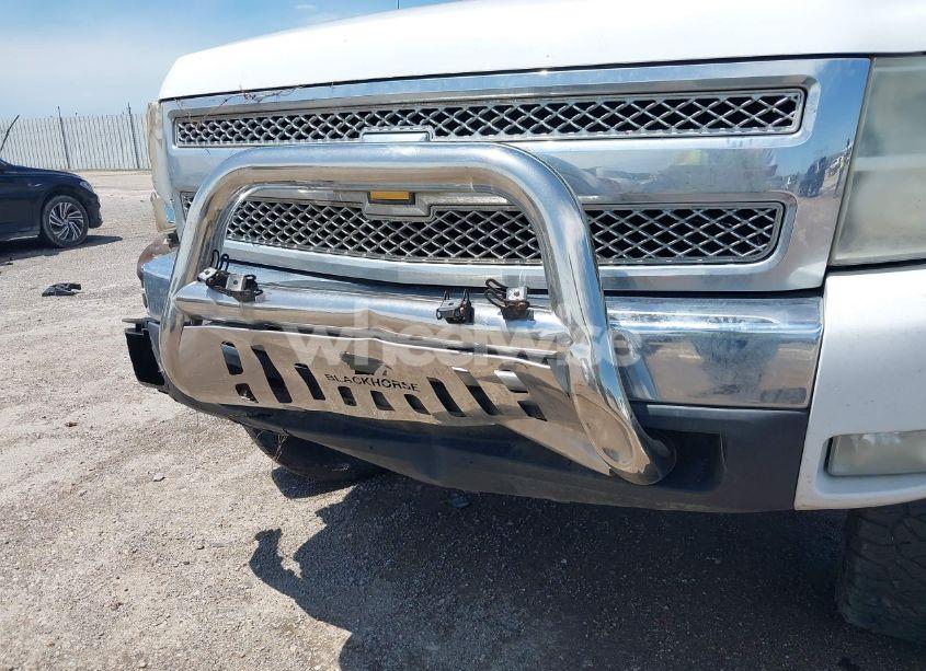 Photo 18 of 2011 Chevrolet Silverado 1500 LT (VIN 1GCRKSE36BZ374711)