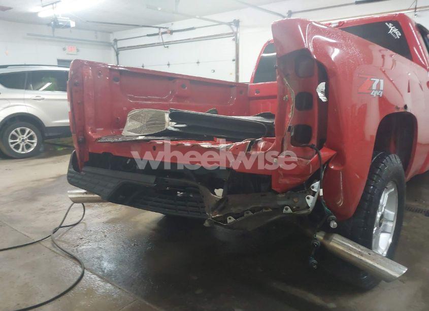 Photo 18 of 2011 Chevrolet Silverado 1500 LT (VIN 1GCRKSE36BZ446331)