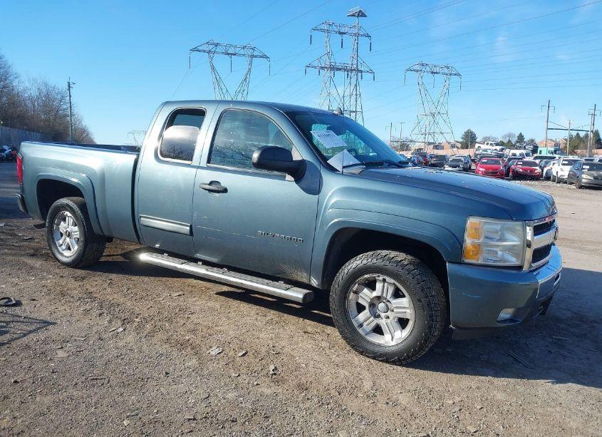 2011 Chevrolet Silverado 1500 LT (VIN 1GCRKSE37BZ106539) main photo