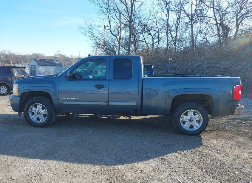 Photo 14 of 2011 Chevrolet Silverado 1500 LT (VIN 1GCRKSE37BZ106539)